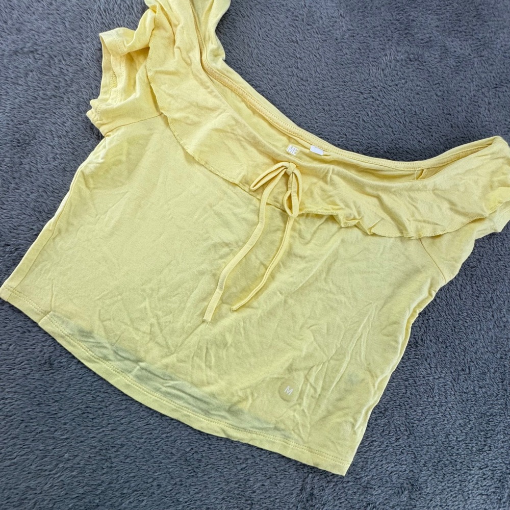 ME WE Essentials Yellow Ruffle Off Shoulder Crop Top T Shirt Womens‎ Size M